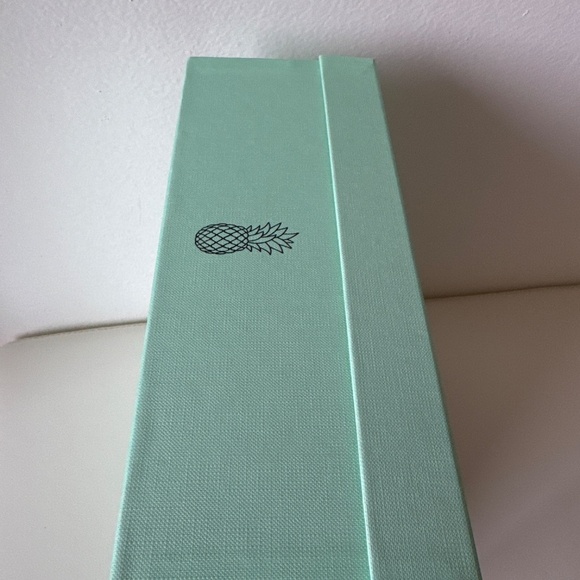 Aquazurra Shoe Box with Tissue Paper - Picture 5 of 13